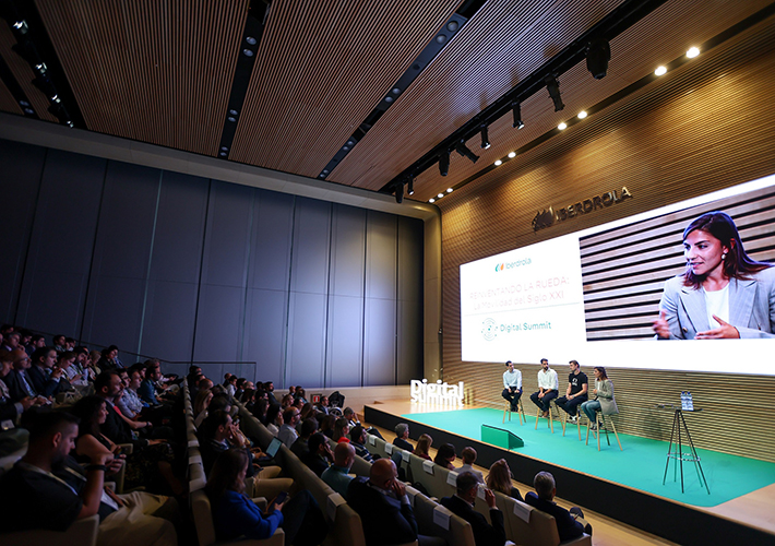 foto noticia Iberdrola anuncia una inversión de 4.000 millones de euros en I+D+i hasta 2030 en su IX Edición del Digital Summit.